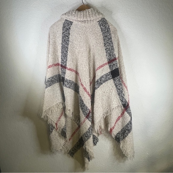 CHICWISH Women's Cape Shaggy Knit Fringe Black and Red Plaid One Size Fits All - Picture 5 of 8